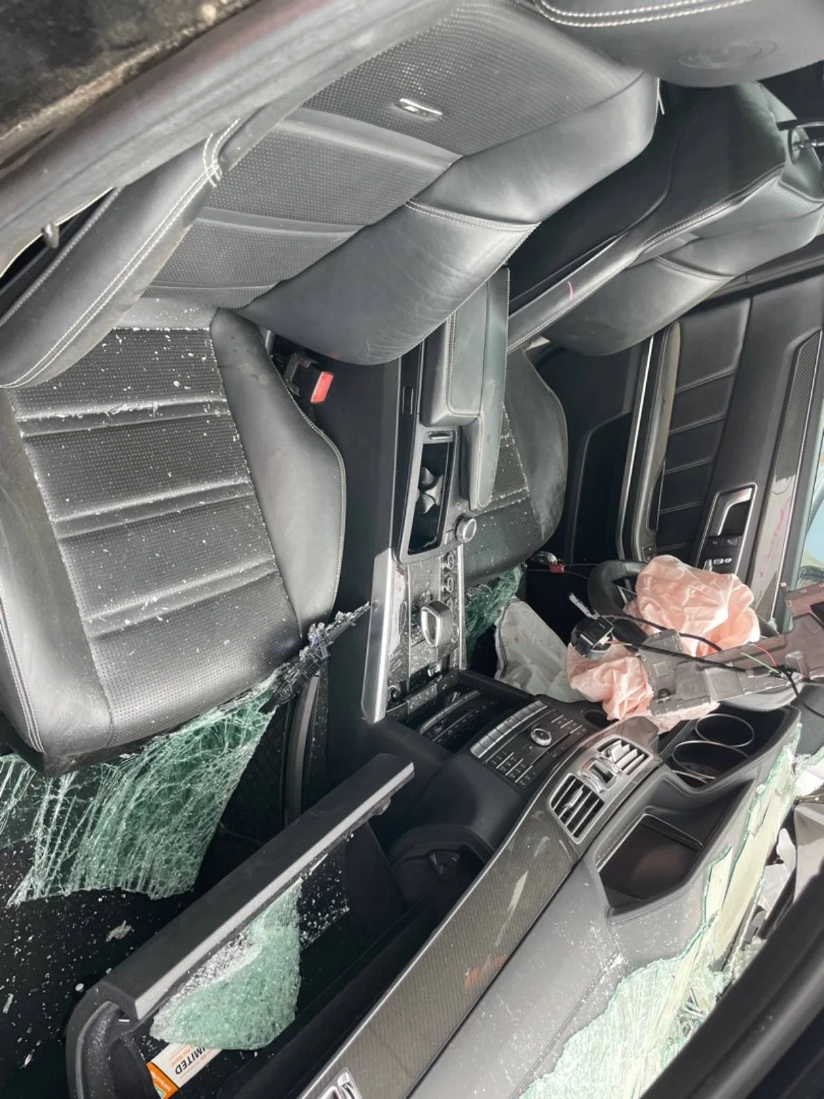 Mercedes-Benz E 63 AMG  - изображение 6