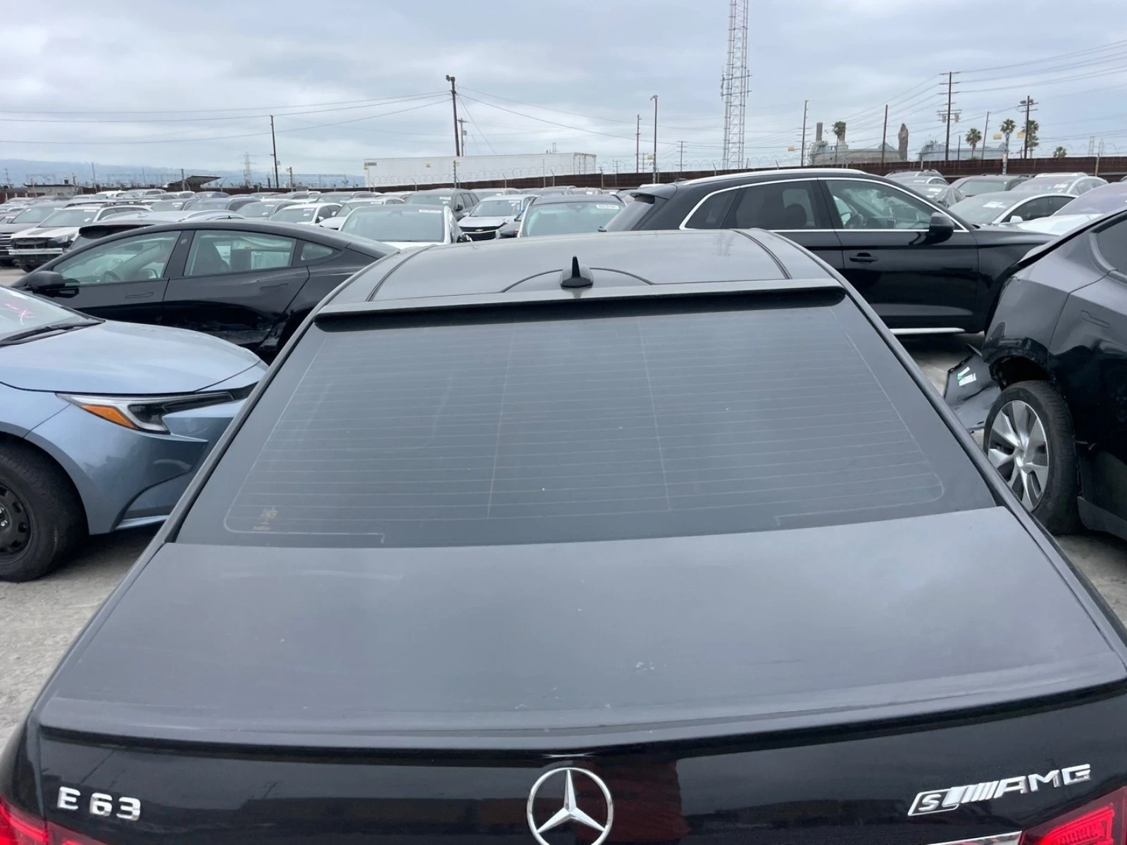 Mercedes-Benz E 63 AMG  - изображение 2