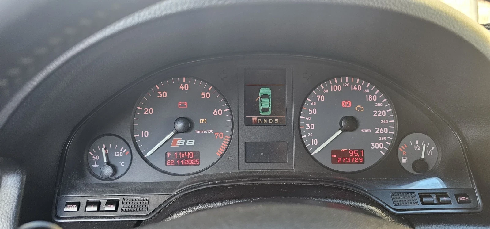 Audi S8  - изображение 8