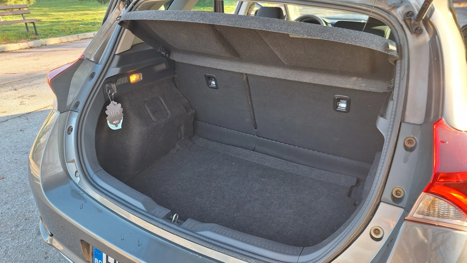 Toyota Auris 1.6 | Mobile.bg � ����������� 11