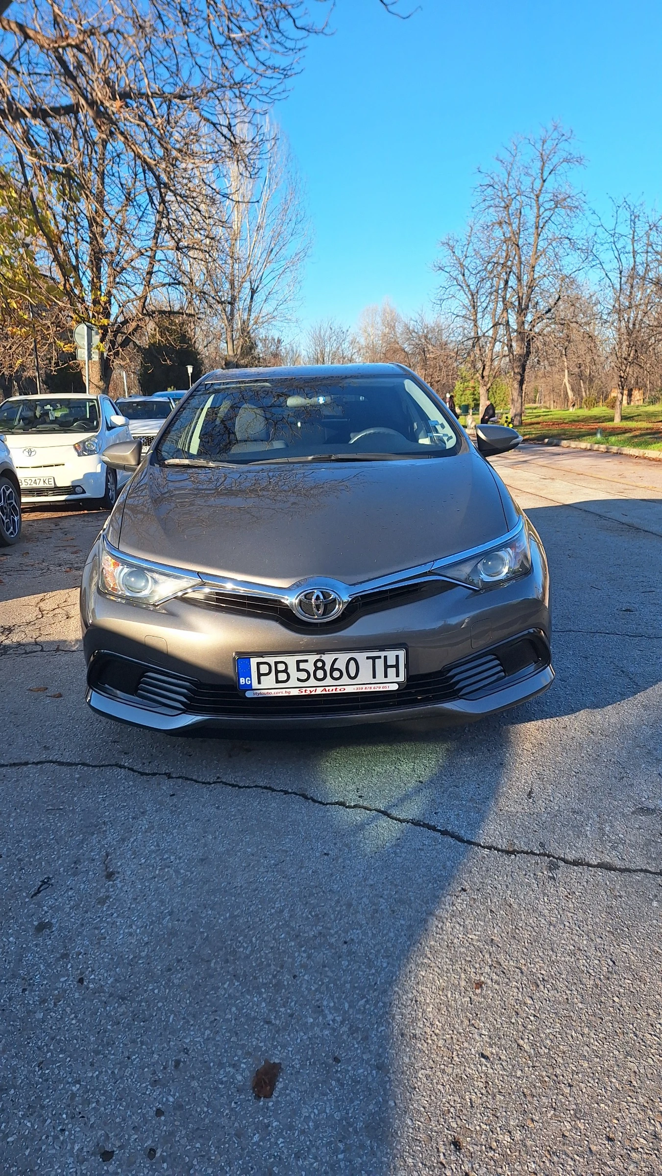 Toyota Auris 1.6 - изображение 2