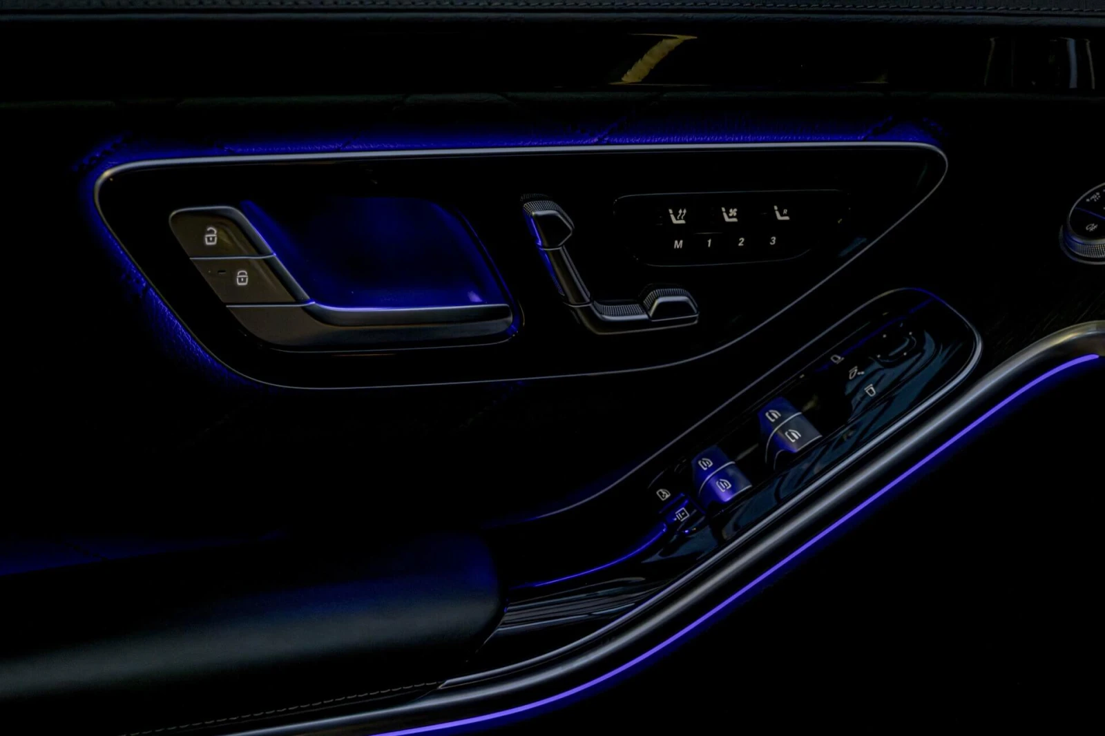 Mercedes-Benz S 400 4М/AMG/Long/Distronic/Амбиент/Обдухване/Камера - изображение 8