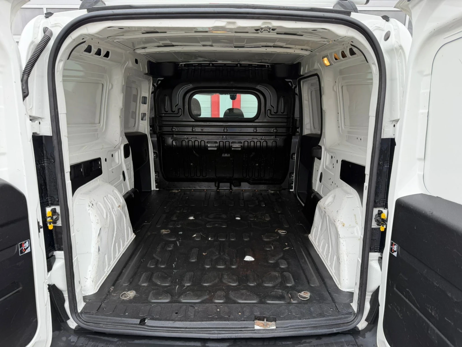 Fiat Doblo 1.6D M-JET PROFESSIONAL MAXI 6-SPEED 76 000KM!!! | Mobile.bg � ����������� 11