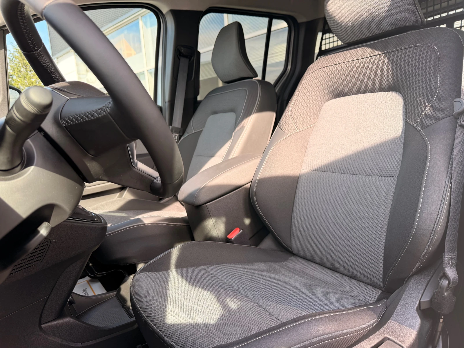 Renault Kangoo 1.3 TCe / 130 к.с. / EDC / N1 ( 4+ 1 места ), снимка 11 - Автомобили и джипове - 53505258