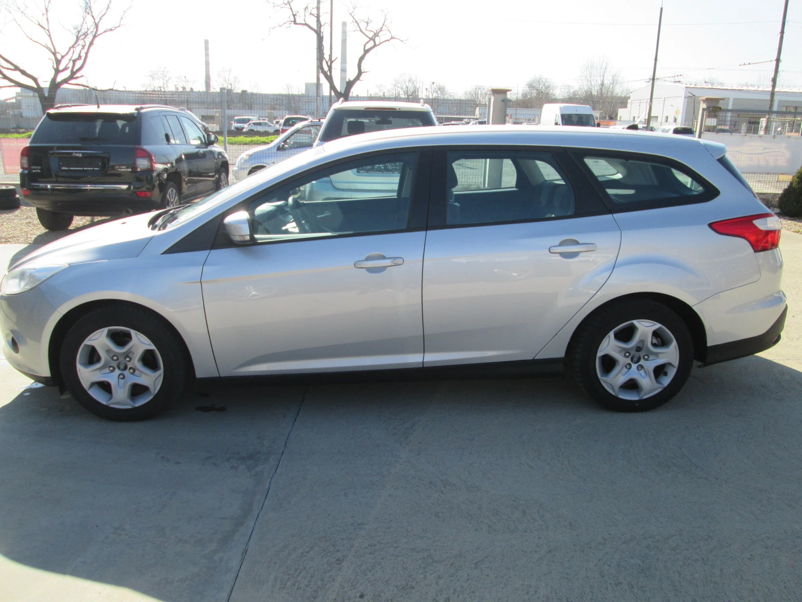 Ford Focus 1.6TDCI-СЕРВИЗНА ИСТОРИЯ, снимка 6 - Автомобили и джипове - 53763412