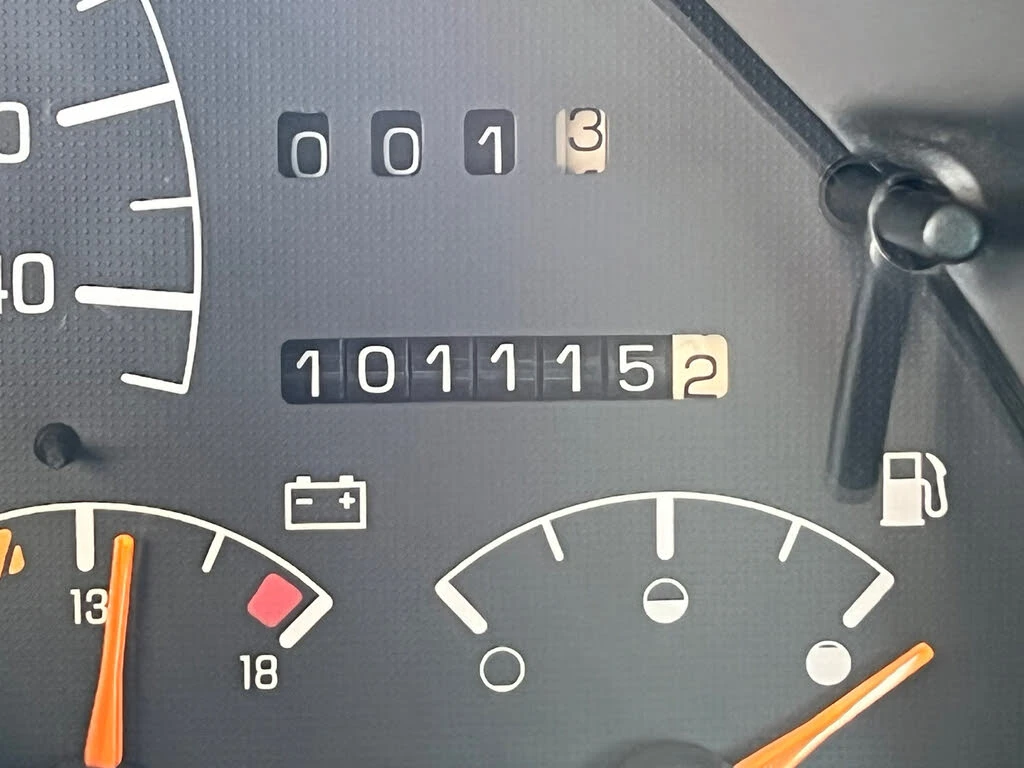 Pontiac Fiero Formula, снимка 13 - Автомобили и джипове - 53920032