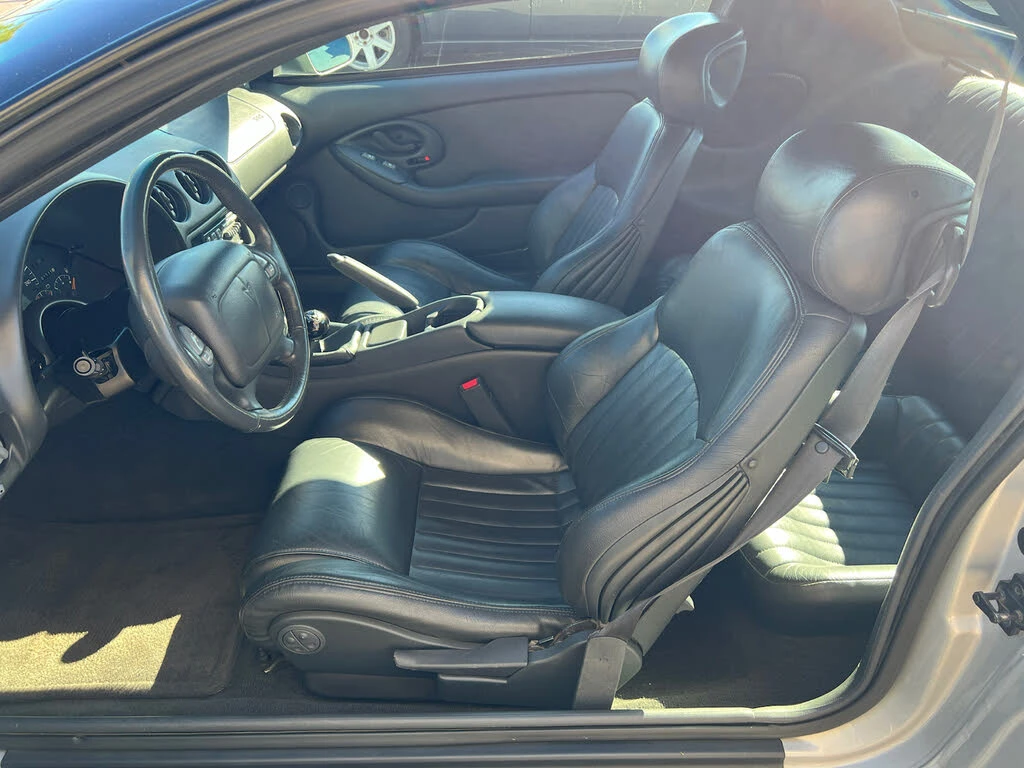 Pontiac Fiero Formula, снимка 9 - Автомобили и джипове - 53920032