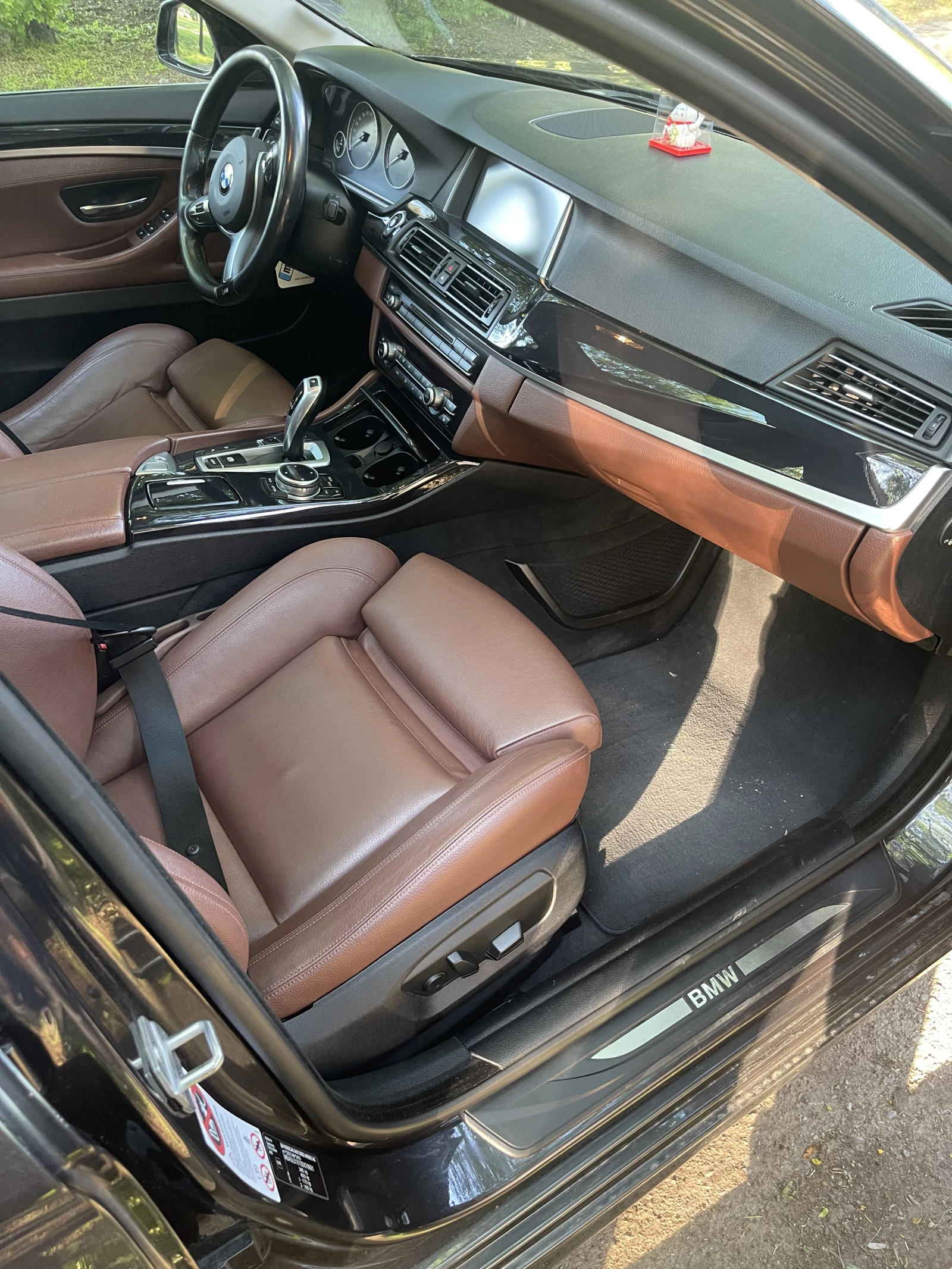 BMW 520, снимка 12 - Автомобили и джипове - 53929539