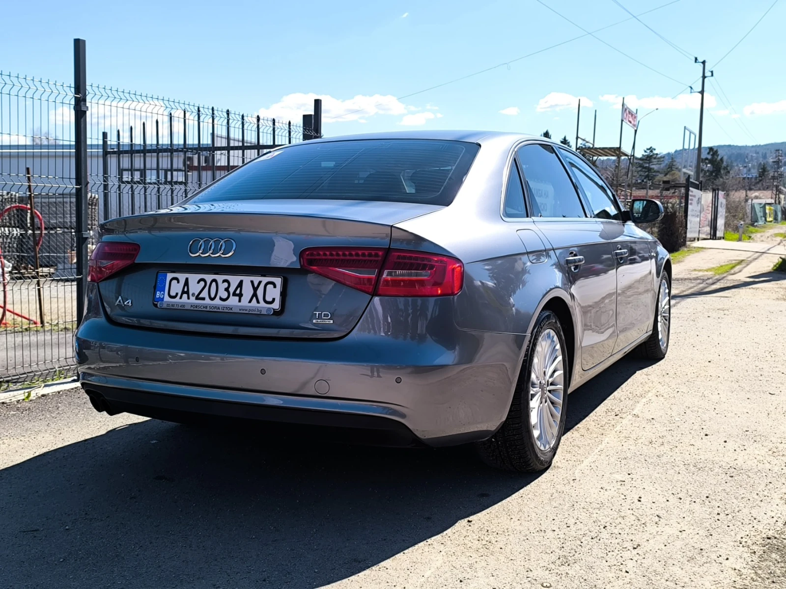 Audi A4 2.0 TDI / Bang & Olufsen, снимка 4 - Автомобили и джипове - 54111412