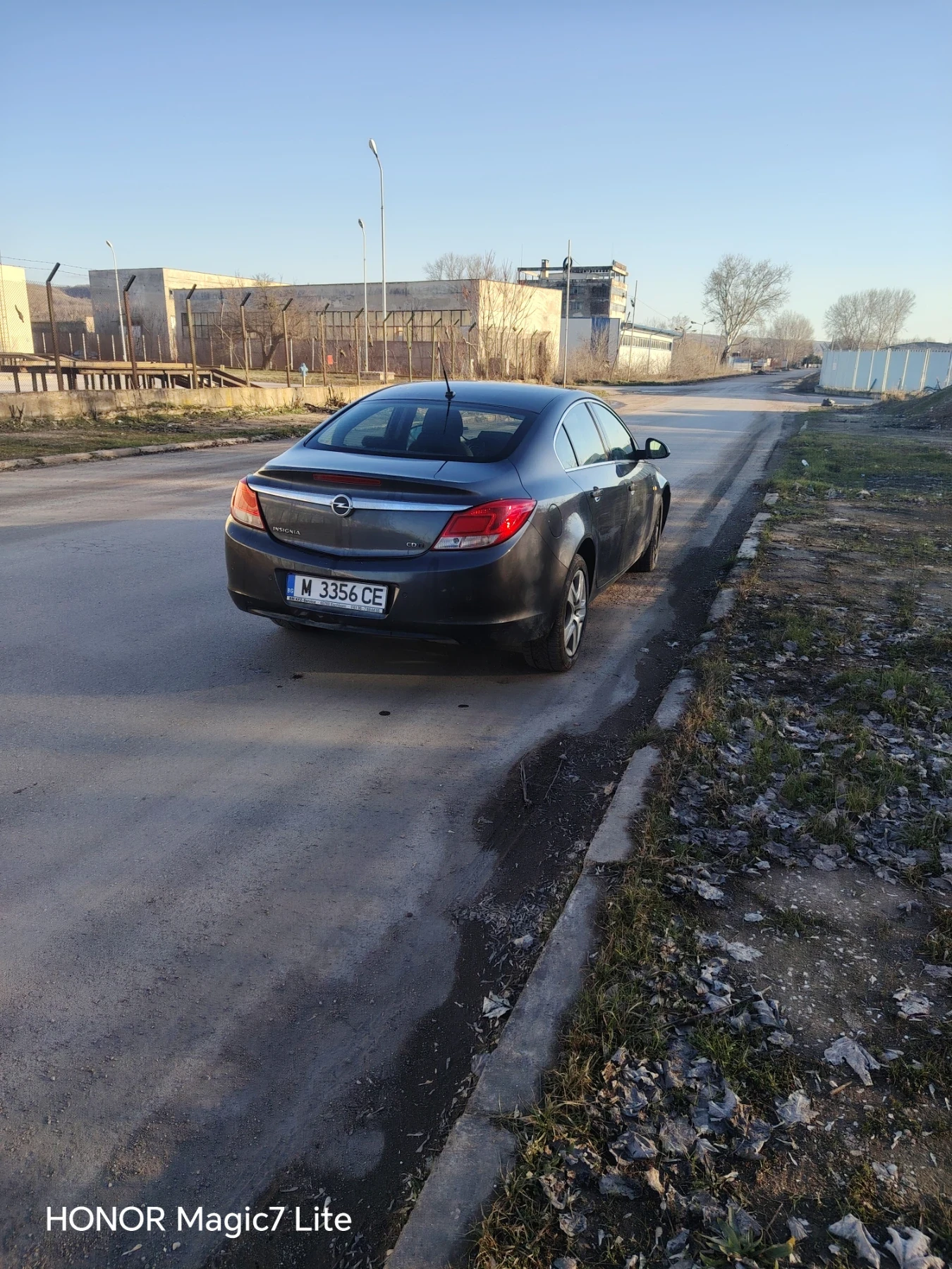 Opel Insignia, снимка 2 - Автомобили и джипове - 54231665