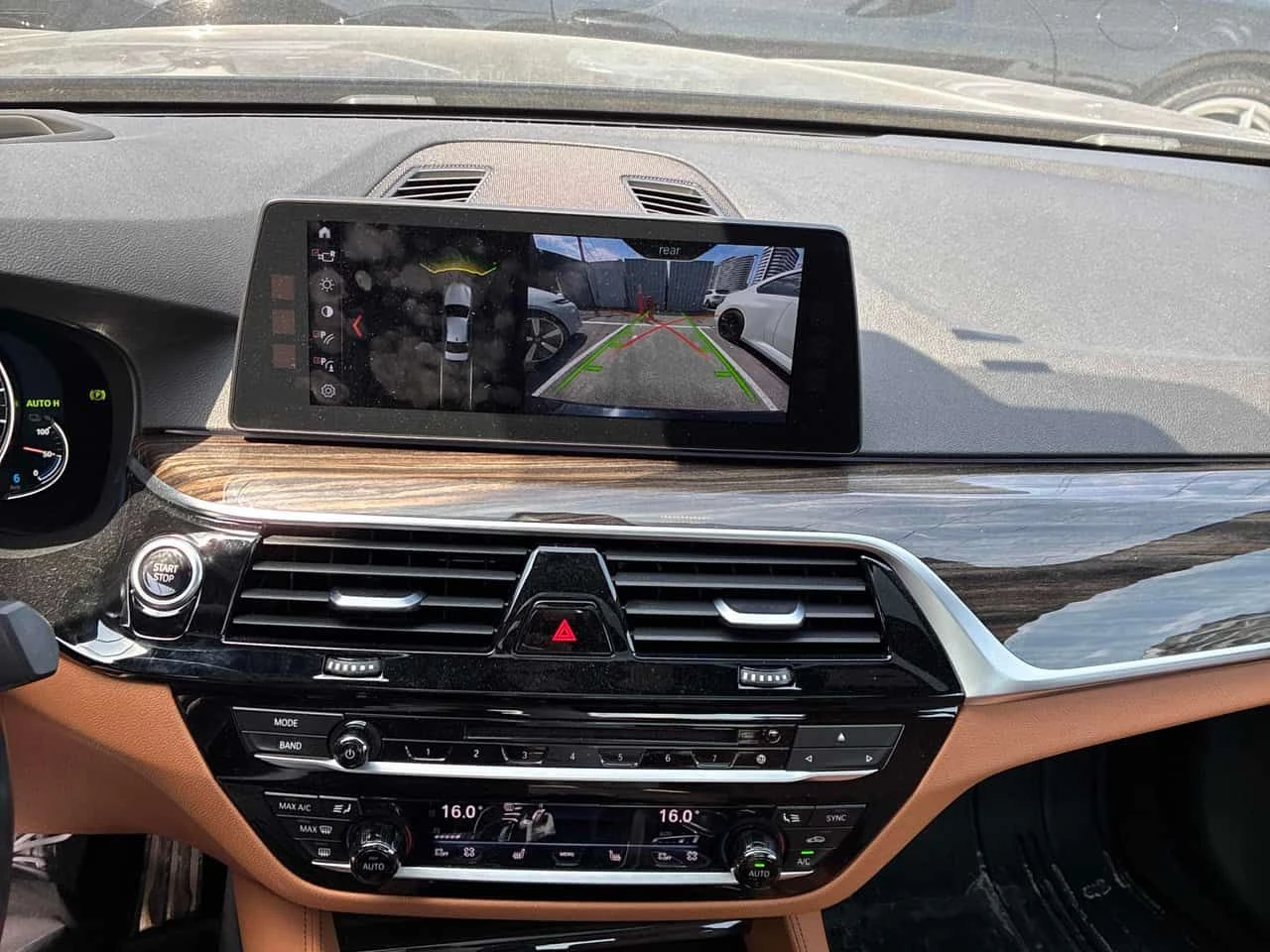 BMW 530E xDrive iPerformance  CARFAX | Mobile.bg � ����������� 9