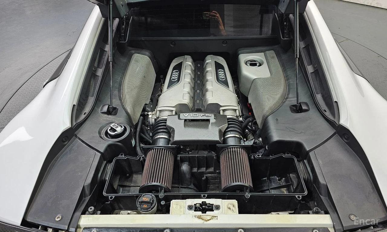 Audi R8 5.2* V10* , снимка 17 - Автомобили и джипове - 55103554