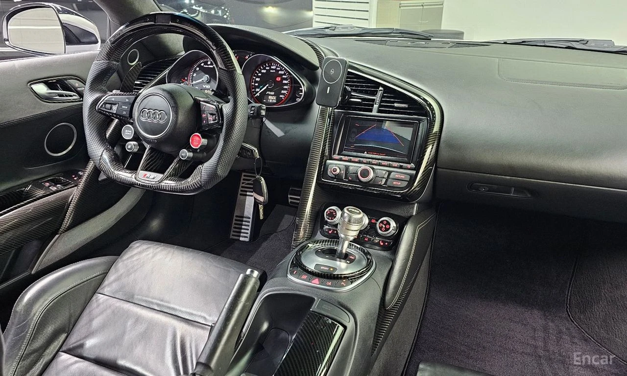 Audi R8 5.2* V10* , снимка 7 - Автомобили и джипове - 55103554
