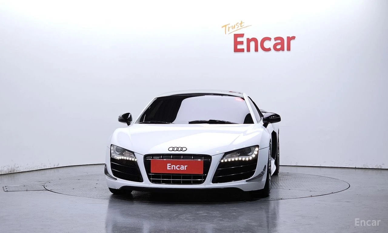 Audi R8 5.2* V10* , снимка 3 - Автомобили и джипове - 55103554