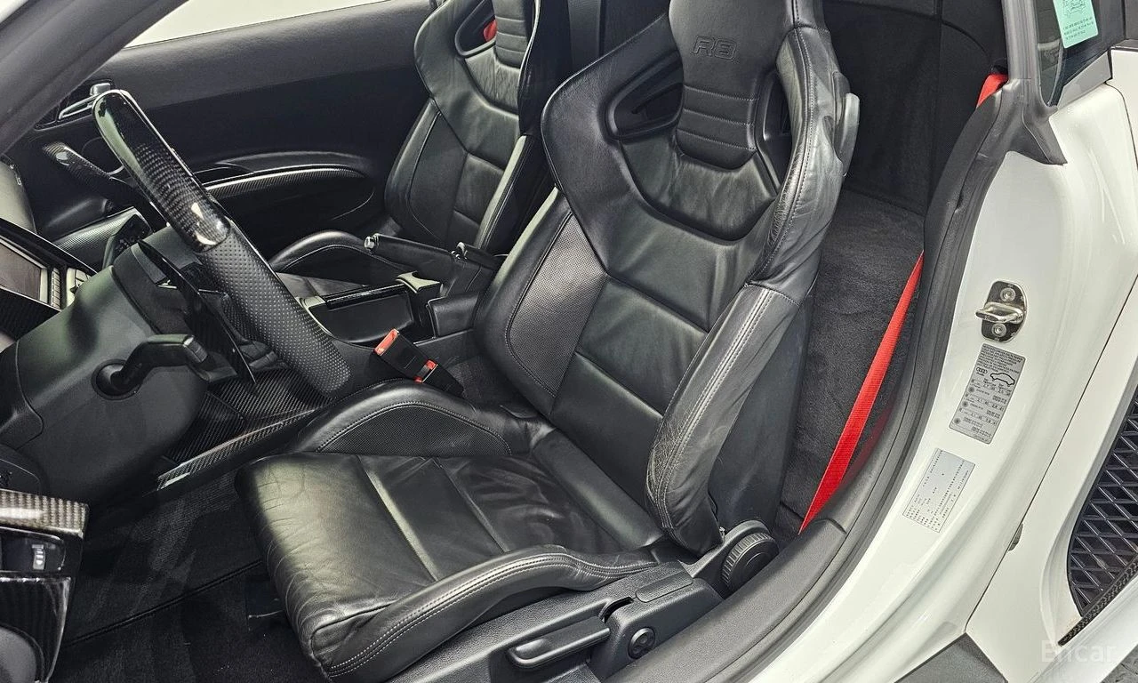 Audi R8 5.2* V10* , снимка 14 - Автомобили и джипове - 55103554