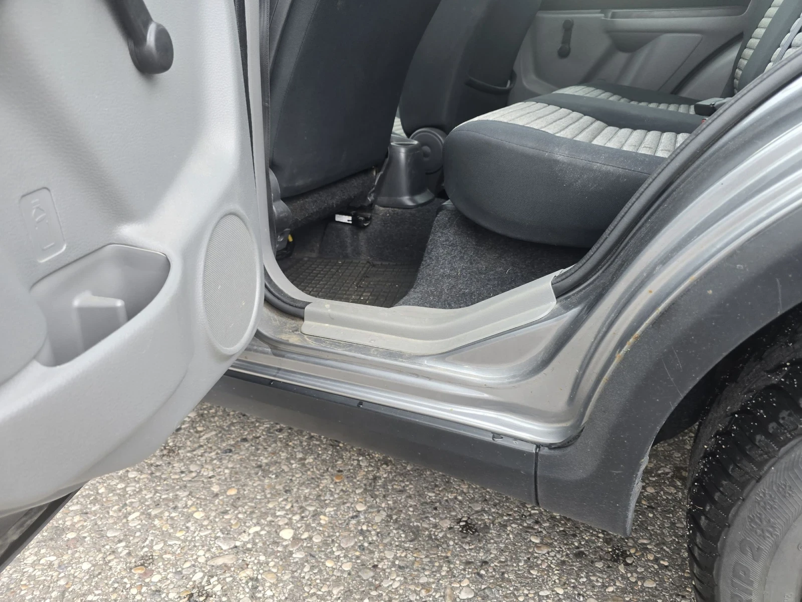 Suzuki SX4 1.6i/4x4/115000km, снимка 14 - Автомобили и джипове - 55258351