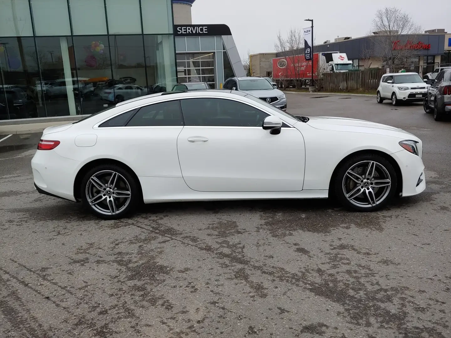 Mercedes-Benz E 400 3.0L AWD SUNROOF NAV HTD SEATS 88K KM, снимка 9 - Автомобили и джипове - 55804359