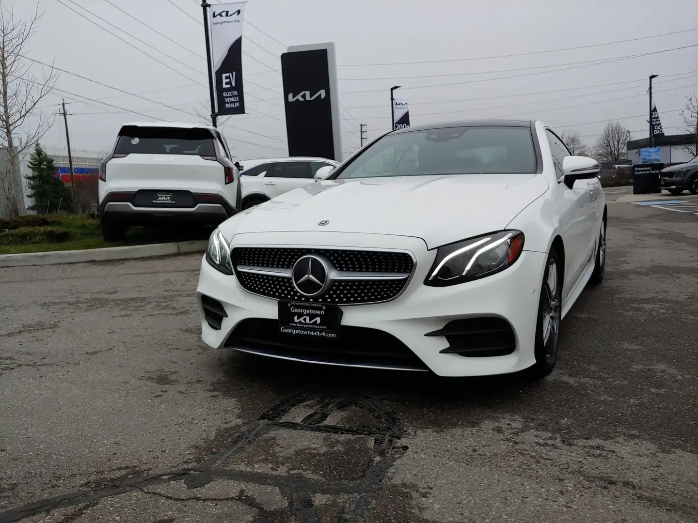 Mercedes-Benz E 400 3.0L AWD SUNROOF NAV HTD SEATS 88K KM, снимка 4 - Автомобили и джипове - 55804359