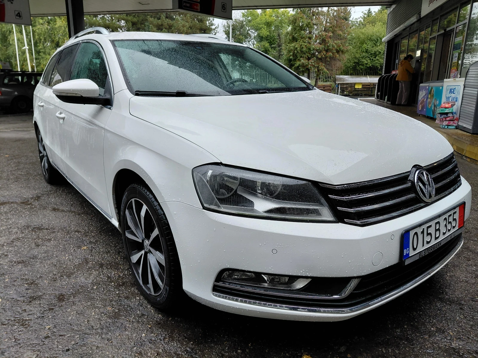 VW Passat 2000-TDI.Автомат.Парктр.Автоп., снимка 2 - Автомобили и джипове - 56461578