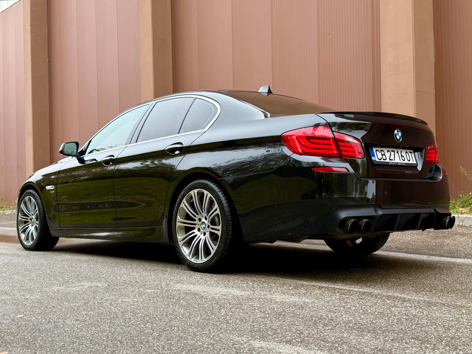 BMW 530 X-Drive/M PACK/KEYLESS/HEAD-UP/ГАРАНЦИЯ 6 МЕСЕЦА, снимка 3 - Автомобили и джипове - 56725014
