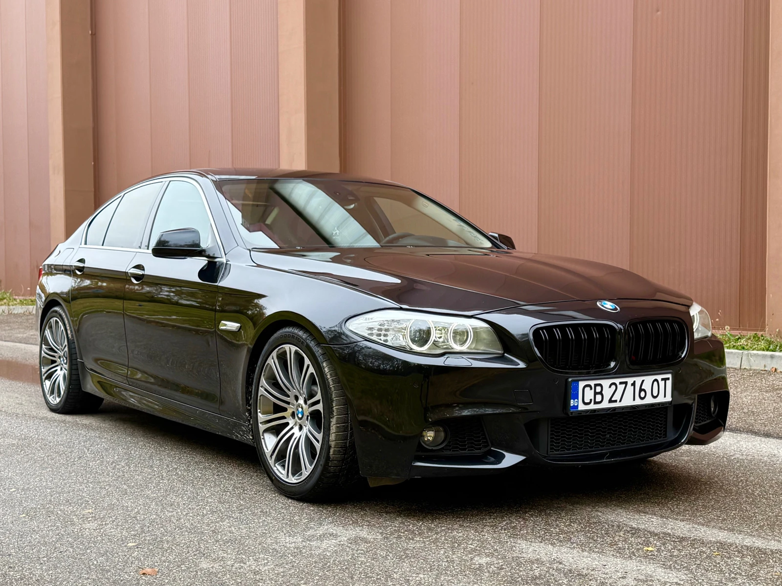 BMW 530 X-Drive/M PACK/KEYLESS/HEAD-UP/ГАРАНЦИЯ 6 МЕСЕЦА, снимка 6 - Автомобили и джипове - 56725014
