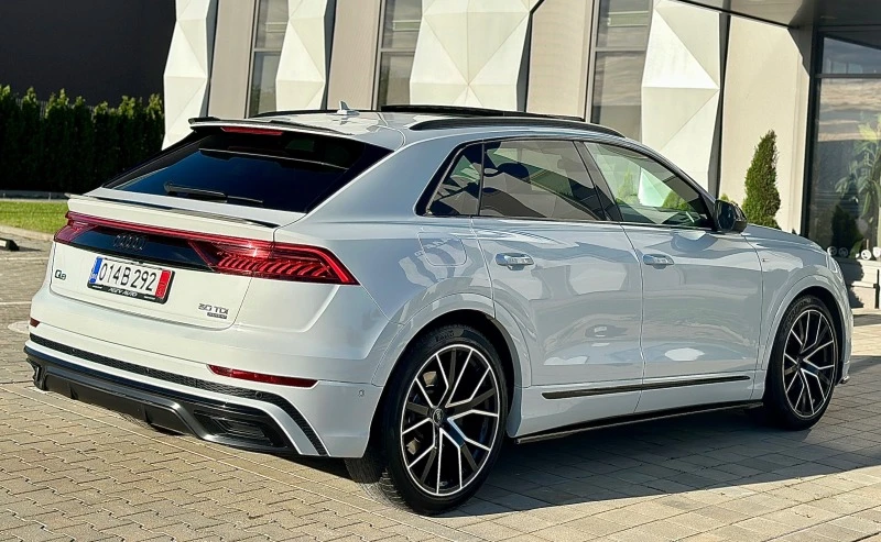 Audi Q8 5.0TDI#3xSLINE#B&O#MATRIX-LASER#PODGREV#OBDUH#PANO, снимка 6 - Автомобили и джипове - 45132446