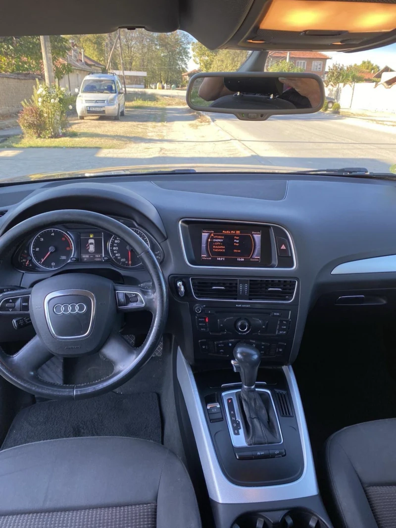 Audi Q5 2.0TDI, снимка 6 - Автомобили и джипове - 47869828