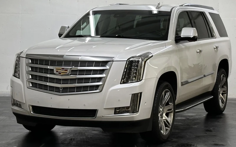 Cadillac Escalade Luxury 6.2 V8, снимка 3 - Автомобили и джипове - 49510371