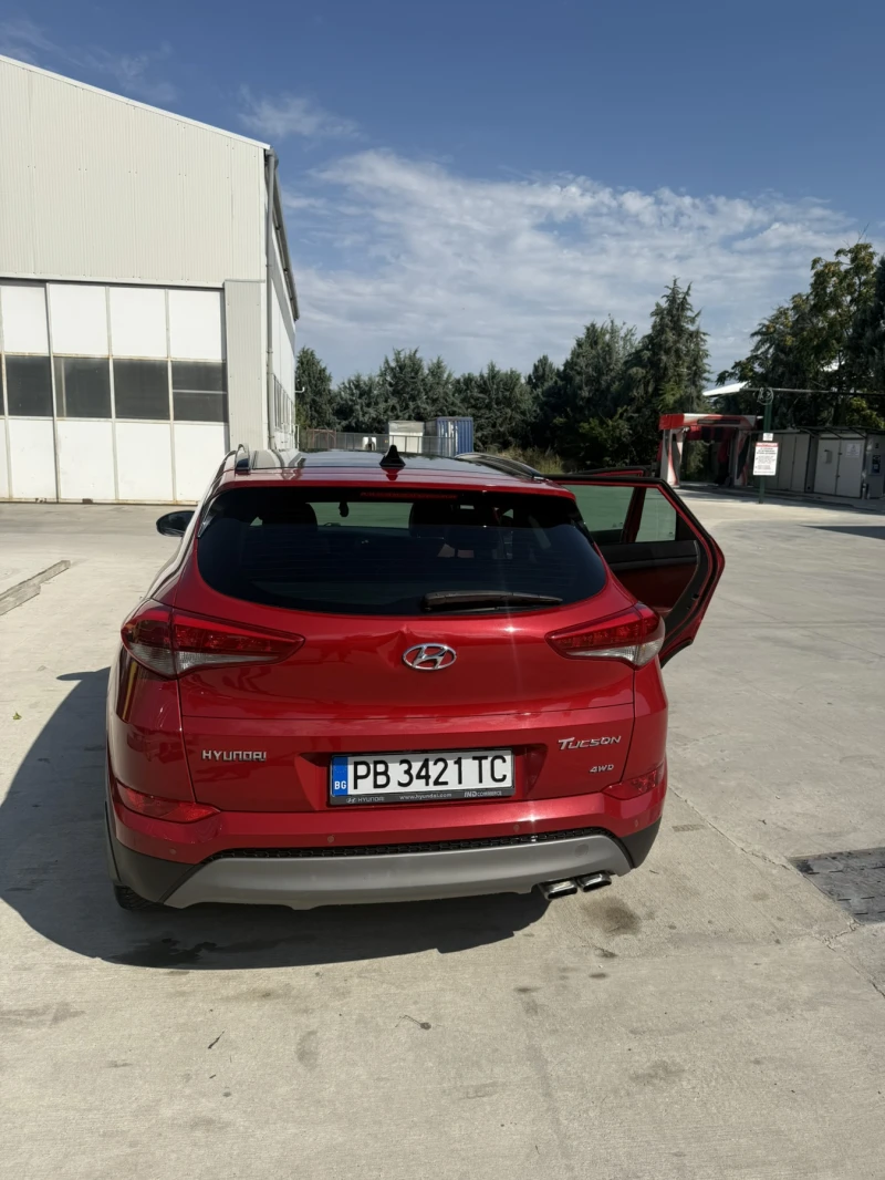 Hyundai Tucson TL  , снимка 7 - Автомобили и джипове - 52420162