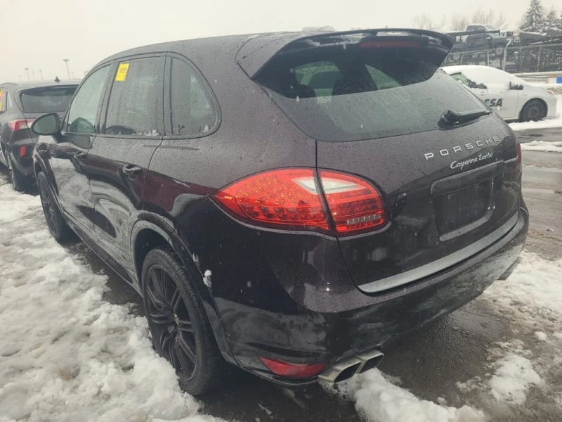 Porsche Cayenne * TURBO * CARFAX * БЕЗ ПЪРВОНАЧАЛНА ВНОСКА, снимка 4 - Автомобили и джипове - 52769357