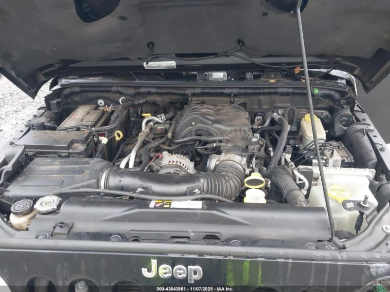 Jeep Avenger 3.6L V-6 DOHC, VVT, 285HP 4X4 Drive, снимка 15 - Автомобили и джипове - 53482516