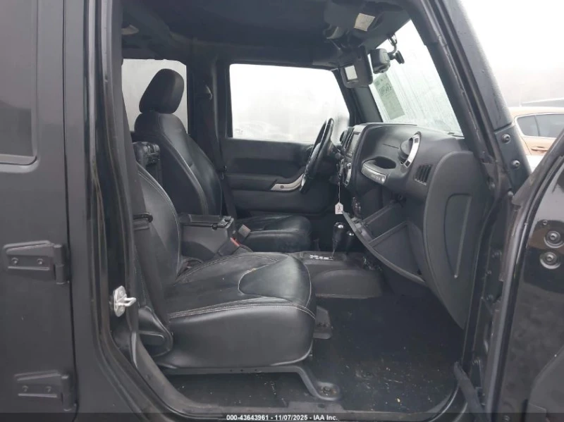 Jeep Avenger 3.6L V-6 DOHC, VVT, 285HP 4X4 Drive, снимка 10 - Автомобили и джипове - 53482516