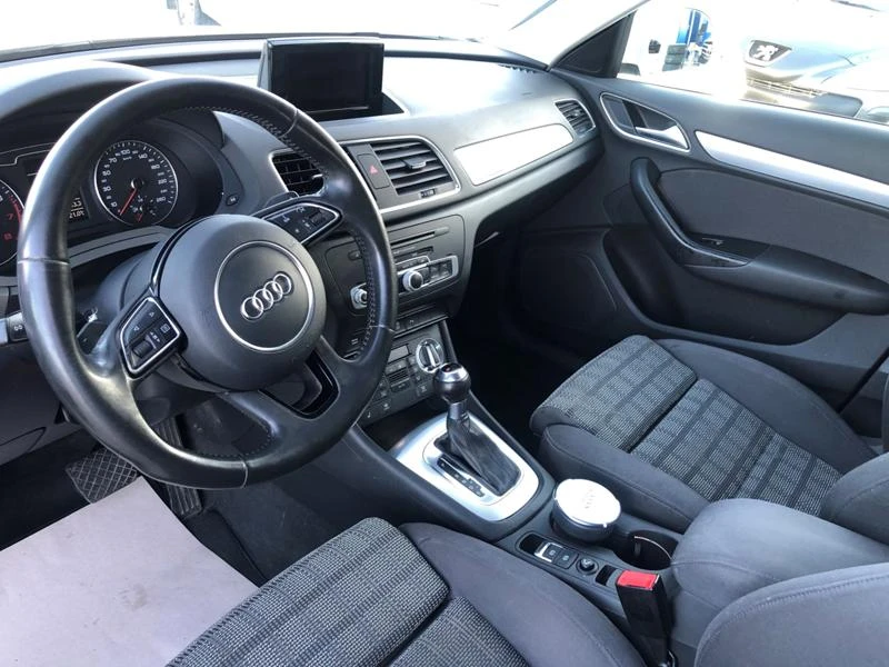 Audi Q3 2.0TFSi quattro Swiss, снимка 10 - Автомобили и джипове - 33873000