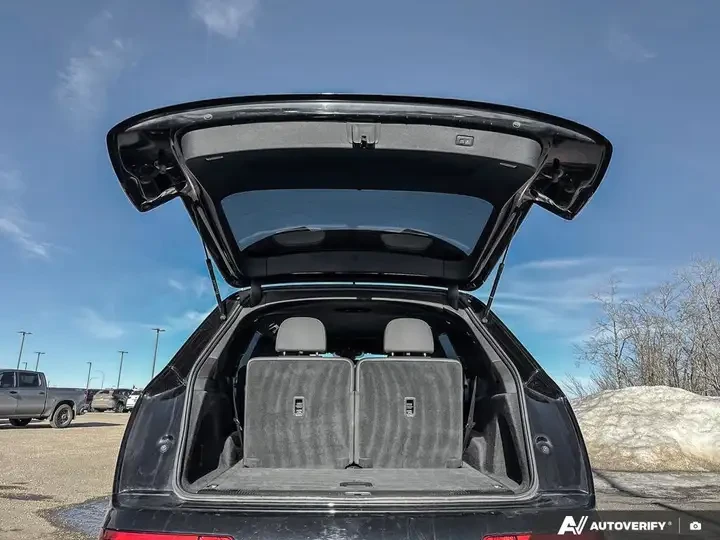 Audi Q7 TECHNIК* MATRIX* ОБДУХ* 360 CAM, снимка 14 - Автомобили и джипове - 53902880