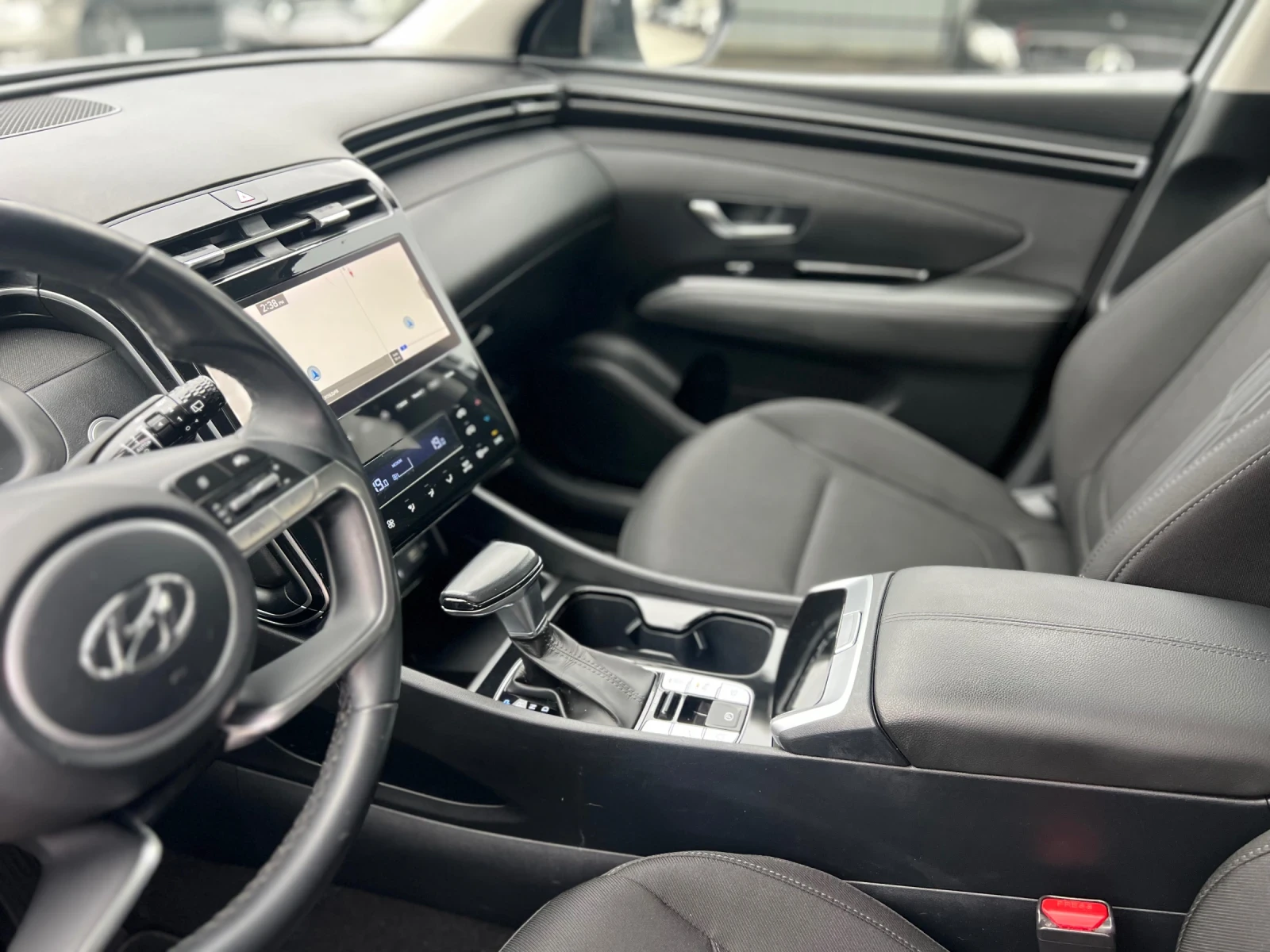 Hyundai Tucson 1, 6 Mild Hibrid, снимка 13 - Автомобили и джипове - 53950062