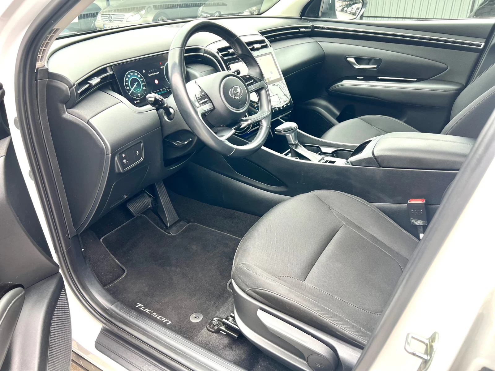 Hyundai Tucson 1, 6 Mild Hibrid, снимка 9 - Автомобили и джипове - 53950062