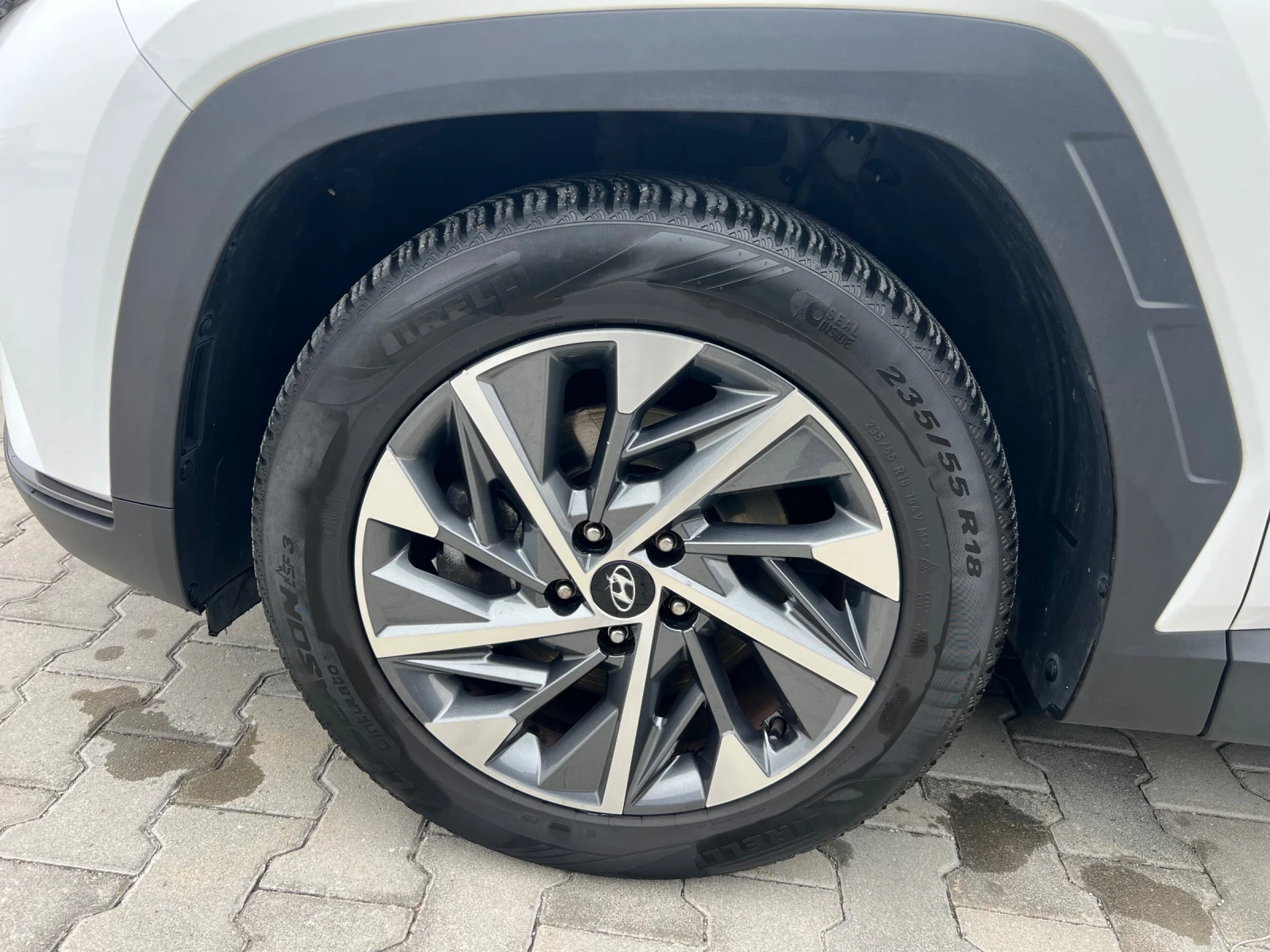 Hyundai Tucson 1, 6 Mild Hibrid, снимка 15 - Автомобили и джипове - 53950062