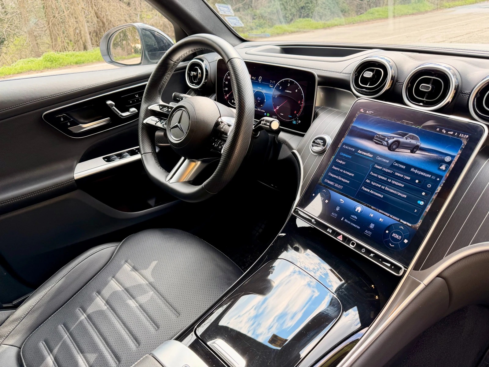 Mercedes-Benz GLC 300 d 4MATIC/AMG/LED/DISTR/MEMORY/360/KEYLESS/PANO, снимка 8 - Автомобили и джипове - 54173213