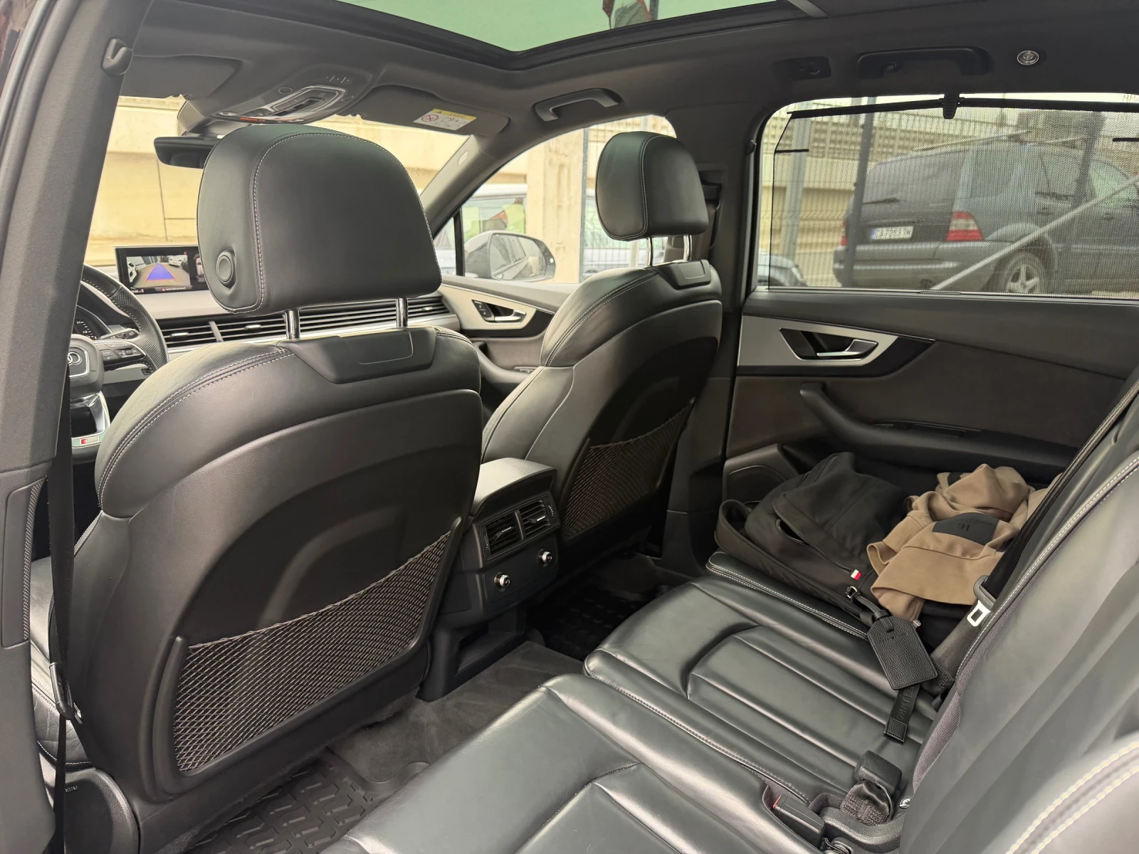 Audi Q7 3.0 TDI Quattro S line 7 Местен ДДС, снимка 15 - Автомобили и джипове - 54475285
