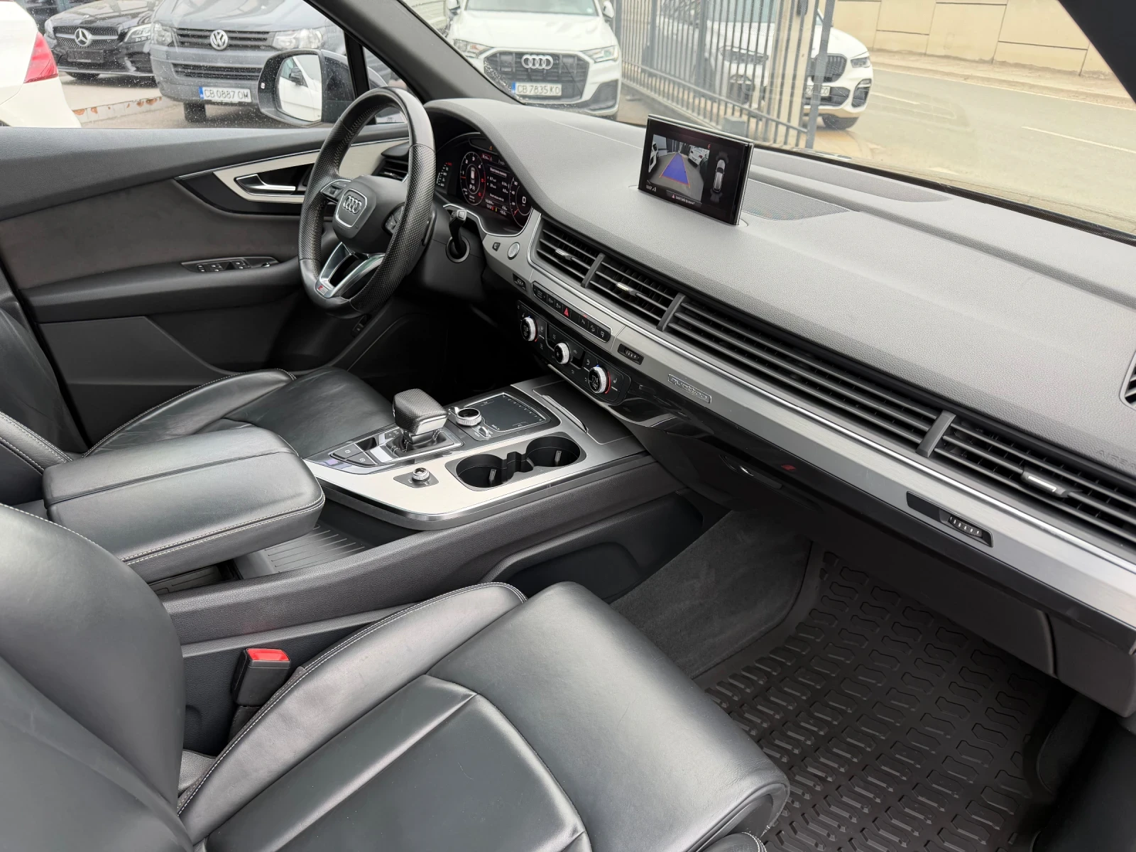 Audi Q7 3.0 TDI Quattro S line 7 Местен ДДС, снимка 12 - Автомобили и джипове - 54475285
