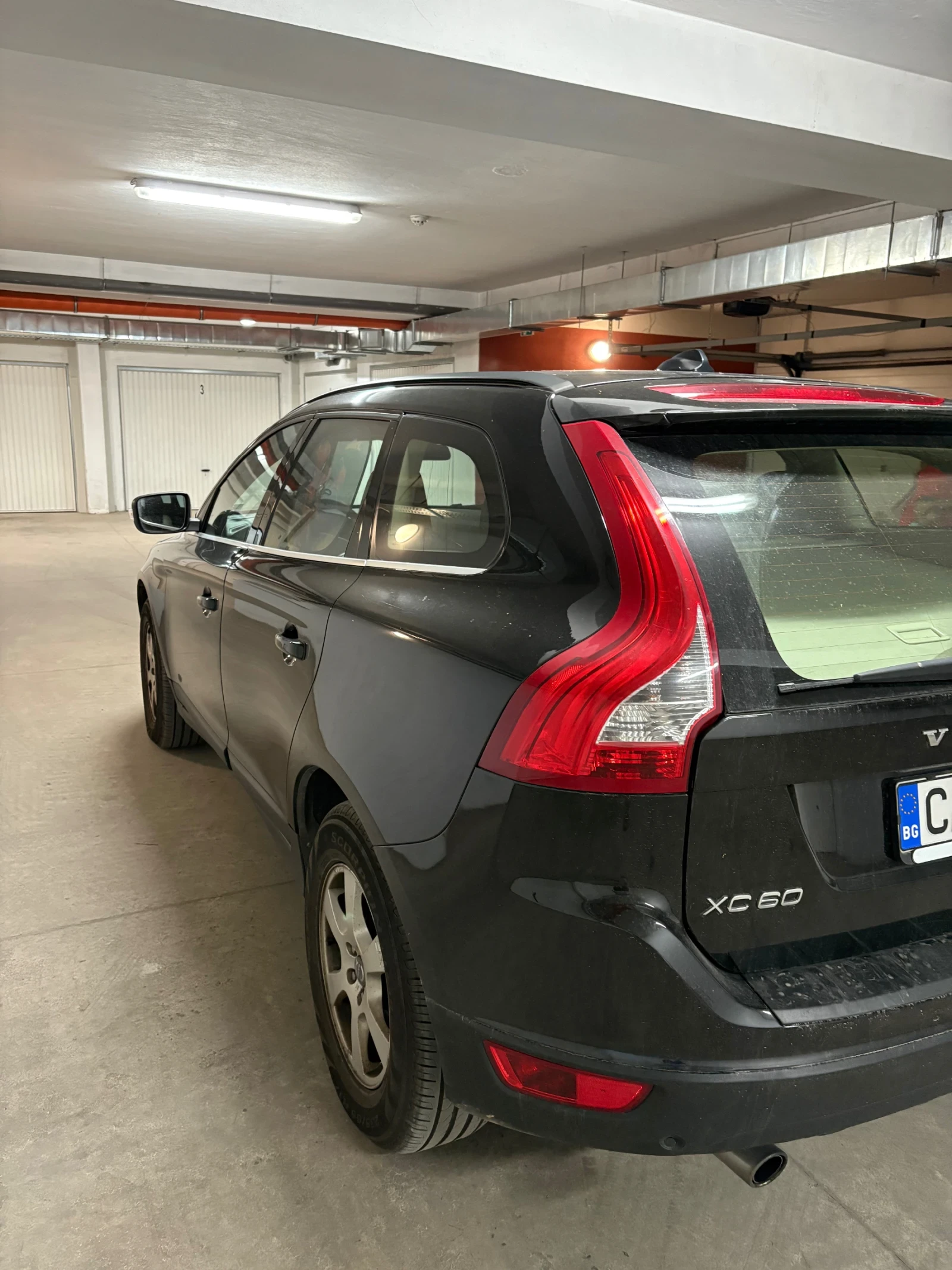 Volvo XC60, снимка 4 - Автомобили и джипове - 54792298