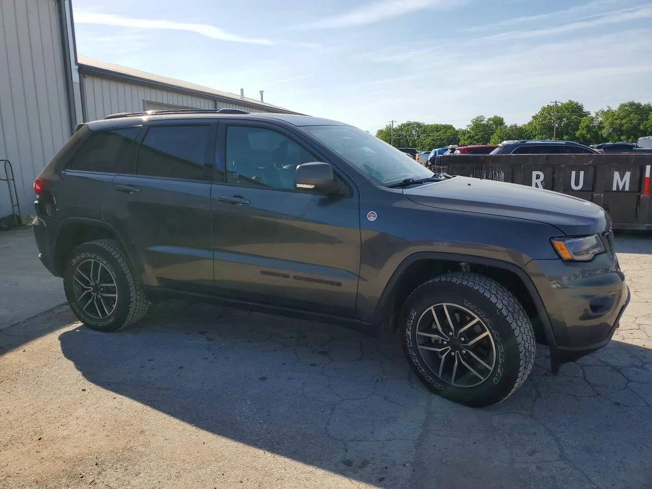 Jeep Grand cherokee TRAILHAWK 3.6/PANO/CAM/FULL, снимка 4 - Автомобили и джипове - 54970399