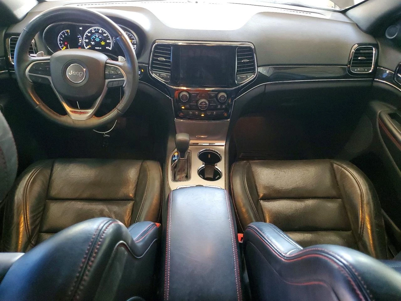 Jeep Grand cherokee TRAILHAWK 3.6/PANO/CAM/FULL, снимка 8 - Автомобили и джипове - 54970399
