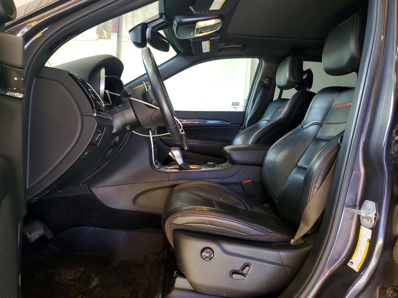 Jeep Grand cherokee TRAILHAWK 3.6/PANO/CAM/FULL, снимка 7 - Автомобили и джипове - 54970399