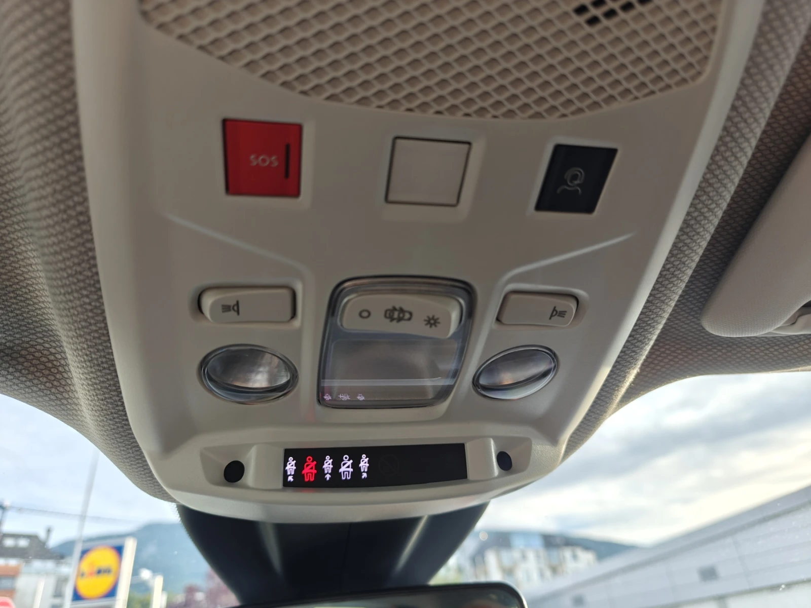 Jeep Avenger 56KWH | Mobile.bg � ����������� 16