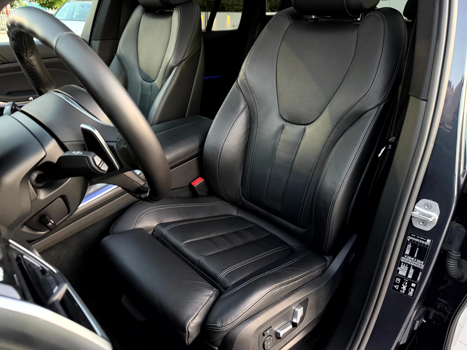 BMW X5 3.0d X-DRIVE M-SPORT MHEV 48V ПЪЛНА СЕРВ. ИСТОРИЯ!, снимка 12 - Автомобили и джипове - 55463970