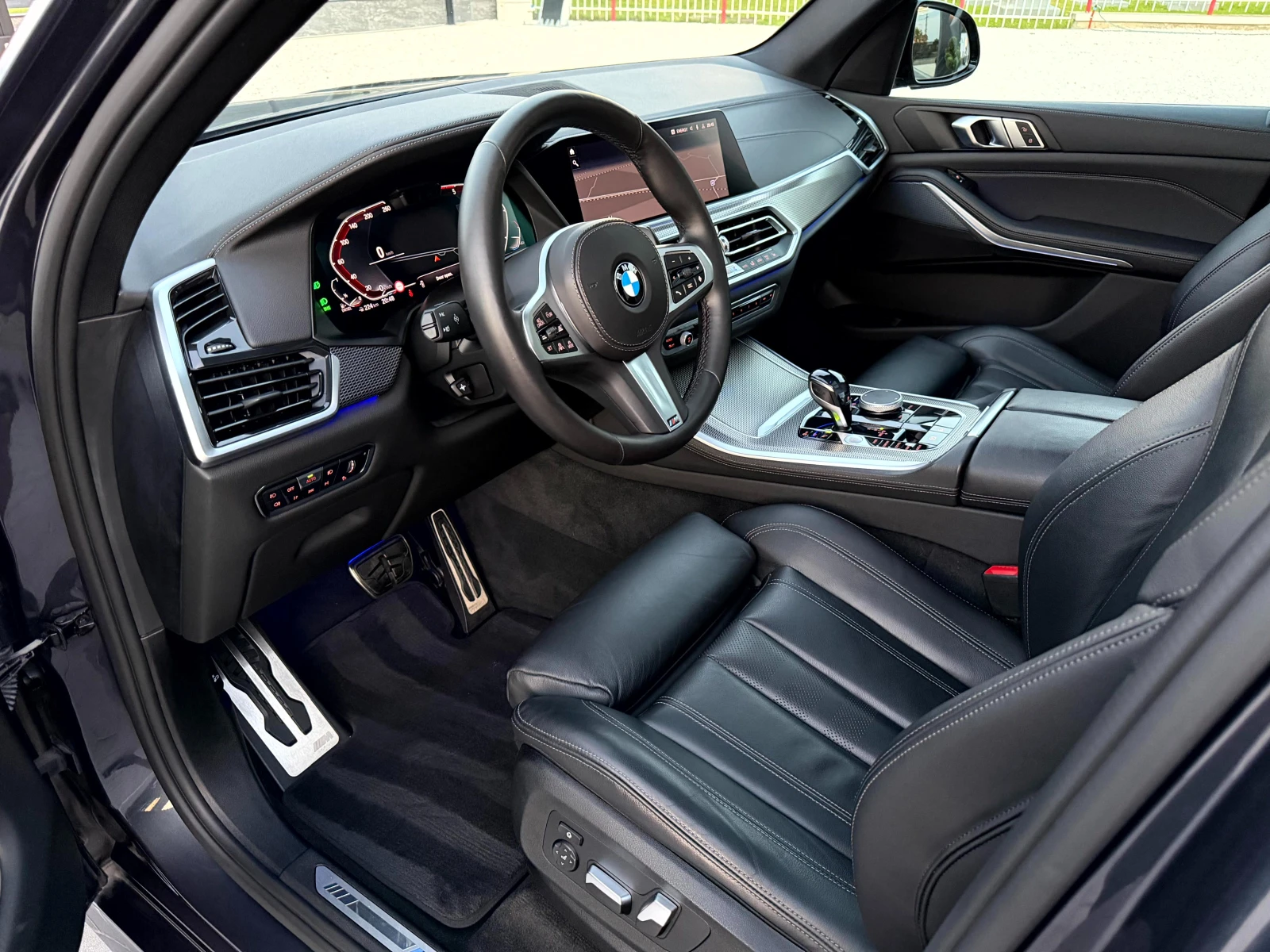 BMW X5 3.0d X-DRIVE M-SPORT MHEV 48V ПЪЛНА СЕРВ. ИСТОРИЯ!, снимка 8 - Автомобили и джипове - 55463970