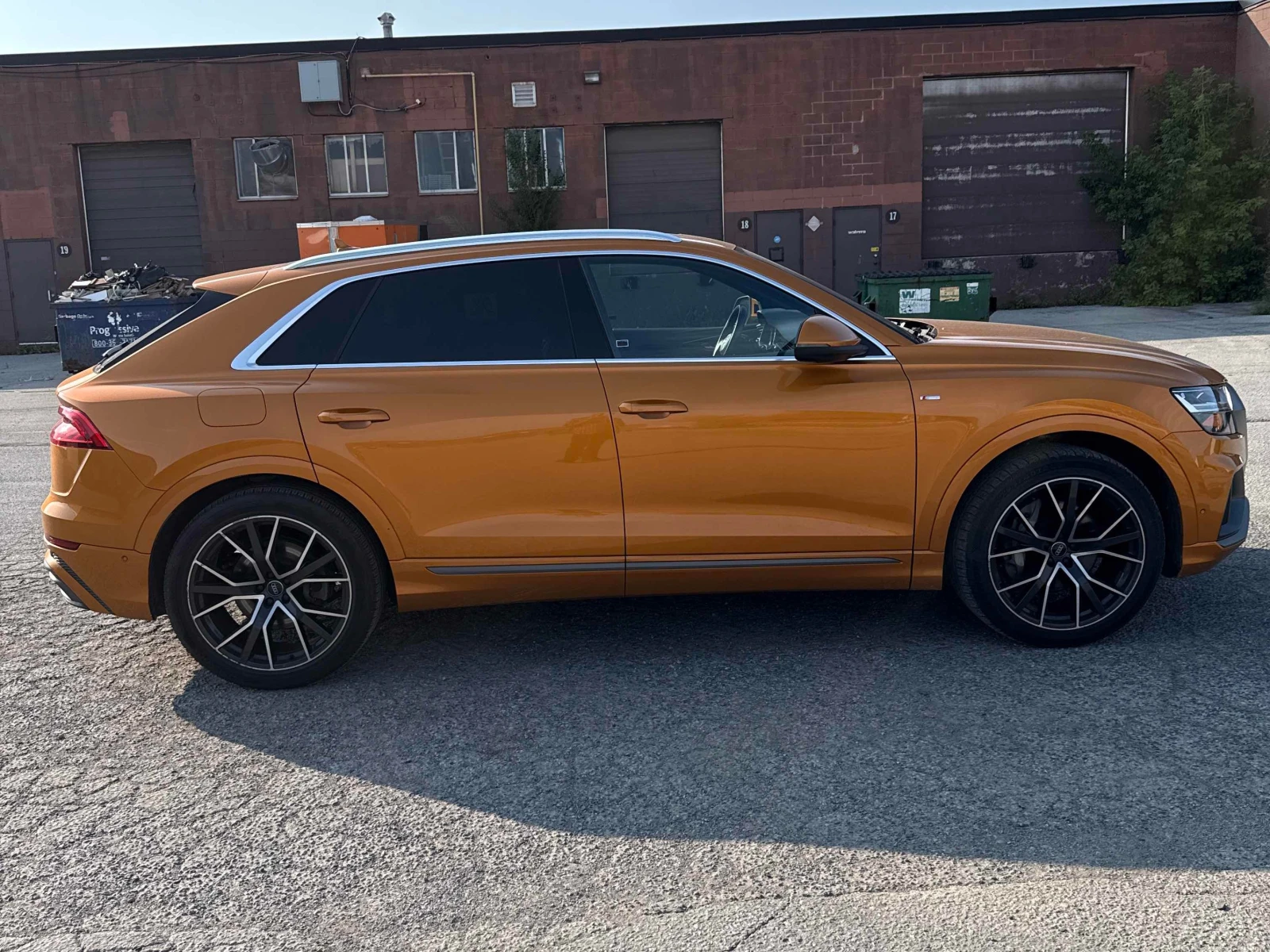 Audi Q8 Progressiv / 360 / ОБДУХВАНЕ / CARFAX / АВТОКРЕДИТ, снимка 16 - Автомобили и джипове - 55911674