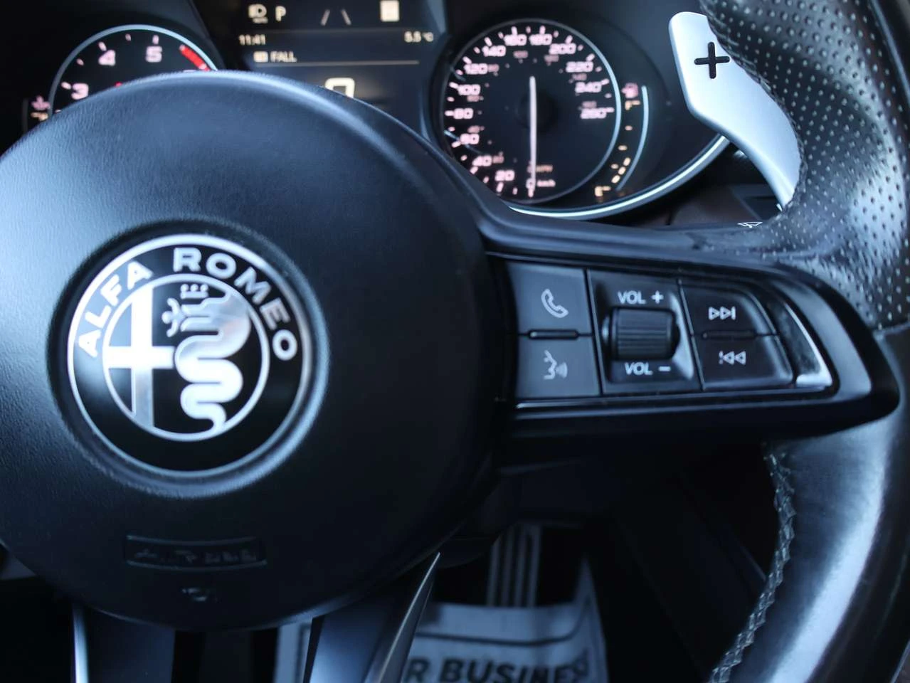 Alfa Romeo Stelvio TI * ACCIDENT FREE* ALFA ROMEO MAINTAIN* 2ND WIMTE | Mobile.bg � ����������� 10