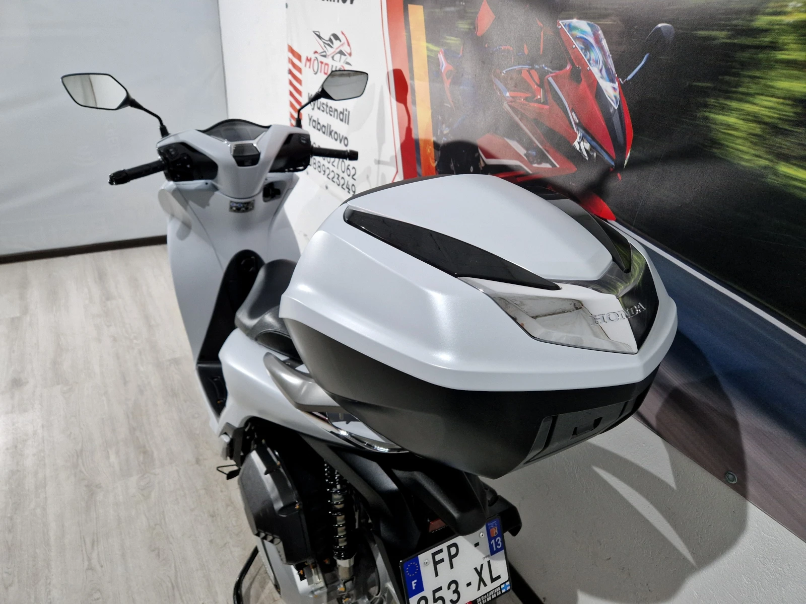 Honda Sh 125ie, 2022г.!12155км!ABS-TCS, Led, Start-Stop, S , снимка 6 - Мотоциклети и мототехника - 54034029